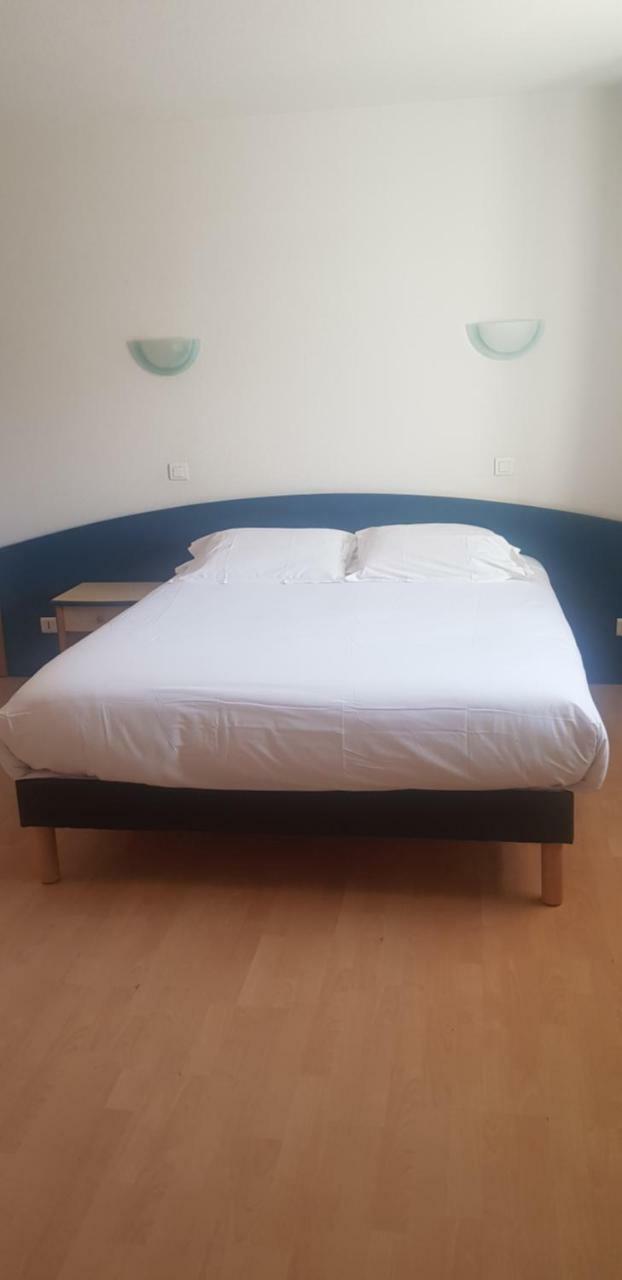 Hotel La Ferme De L'Aubrac Aumont-Aubrac Zimmer foto